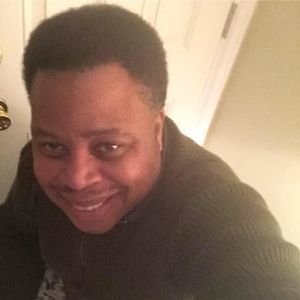 Meet your Posher, Dennis